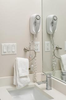 2BR Suite with Scenic Views - 3