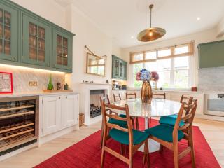 Pass the Keys Charming 3-Bedroom Flat in Iconic Notting Hill - 9