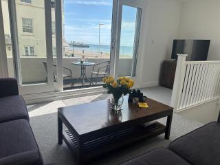 House by the Sea, Worthing - Worthing - 9