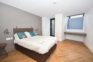 Modern 3 Bedroom Apartment in Central Manchester - 8