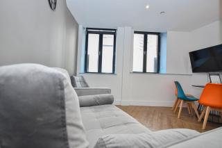 Modern 3 Bedroom Apartment in Central Manchester - 3