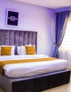Guest House Gulshan E Iqbal - 1