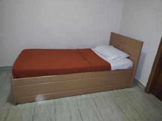 CR Homestay Kodaikanal by LexStays - 7