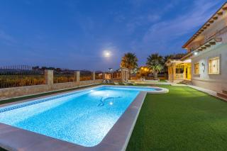 Fields & Beachside Villa by Fidalsa - 9