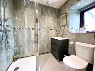 Above Rubies - Cross Cottage, Luxury, Dog Friendly - Haworth - 4