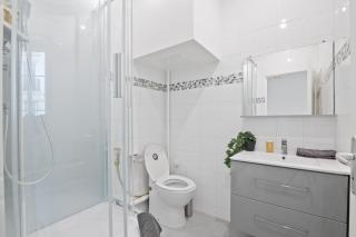 Pantheon Luxurious Studio Apartment-2P-Free Netflix - 1