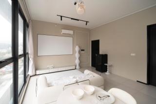 Creamy French at Urban Suite - 2