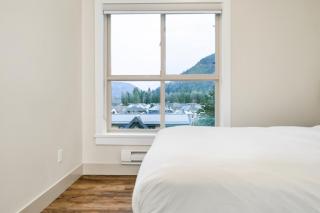 3BR Lakeside Retreat at Harrison - Harrison Hot Springs - 0