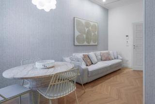 Elegant Apartments Near The Duomo - 3