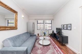 The Adderley City Living - 9