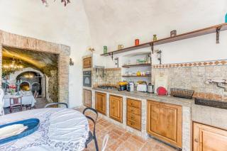 Torre Del Melograno With Heated Pool - 2