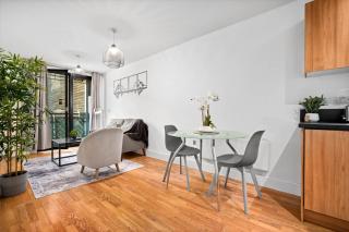 Chinatown Arcadian Apartment - Balcony Views & Private Parking - City Centre 16A - Birmingham - 5