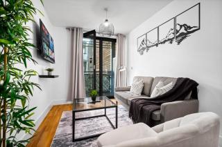 Chinatown Arcadian Apartment - Balcony Views & Private Parking - City Centre 16A - Birmingham - 2