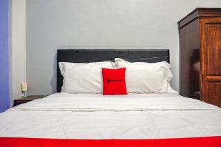 RedDoorz near Penimbangan Beach Singaraja - 7