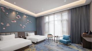 Floral Hotel Linghai Garden Villa - 1