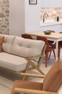 Psyrri Hideout - Chic 2BR Apartment by UPSTREET - 8