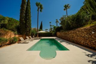 Villa in Elviria, a retreat among palm trees, with private pool and barbecue, Marbella - Marbella - 9