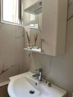 Adela's comfort retreat - 6