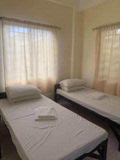 Aroha Hostel - 8