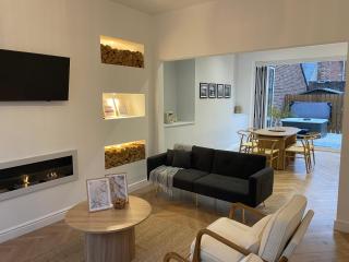 Seaglass No2 - Luxury 3 bed with optional hot tub - - 6