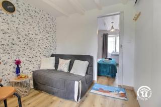Le Tigîte B&B - Suite d'hôtes avec entrée privée, petit-déj autonome et linge fourni, lit Queen size et canapé BZ - 7