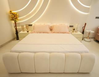 Luxury 5 BHK Duplex Villa with jacuzzi - 1