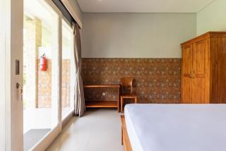 Urbanview Asung 2 Guesthouse near Canggu - 2