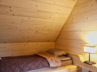 A wooden, eco-friendly house by the Goszcza lake Living room, 2 bedrooms - 1