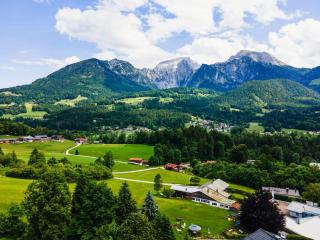 Private Apartment with Panoramic Mountain Views - 6