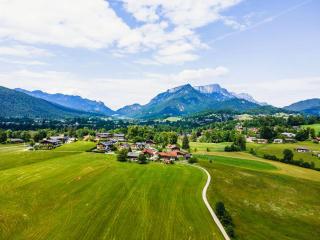 Private Apartment with Panoramic Mountain Views - 3
