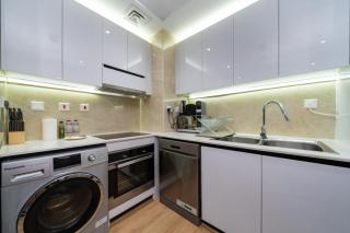 Upgraded Bay Central 1 Bed - Marina and Pool View - 2