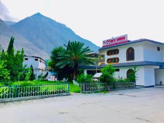Mir,s Lodge Hotel Restaurant & Shadi hall - 0