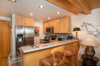 RMR: La Choumine 8 Condo in Teton Village - 5