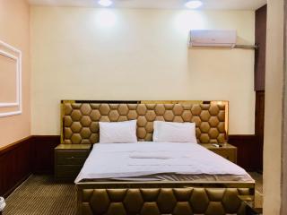 Mir,s Lodge Hotel Restaurant & Shadi hall - 2