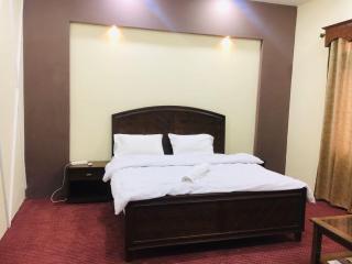 Mir,s Lodge Hotel Restaurant & Shadi hall - 1