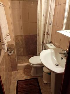 Beachfront Apartment - Sleeps 3 & Free Parking - 7