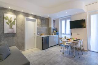 JOIVY Modern Studio with Balcony near Milano Centrale - 0