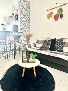 Apartamento Guarujá - Condomínio com piscina - 2
