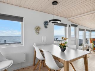 Holiday Home Folkhart - 10m from the sea by Interhome - Otterup - 1