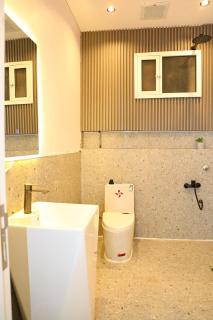 Independent 1BR apartment private self entry - 7