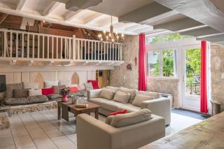 Maison De Charme Avec Sa Piscine - 1