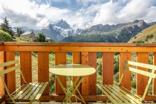 Le Chazelet - Splendide Vue Montagne - 0