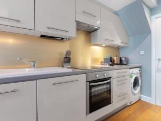 Apartment Lena Gardens 1 Bed by Interhome - 8