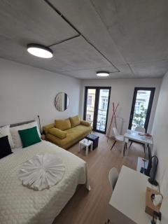 Haas Apartments Art with parking, bakery, coffea - 1