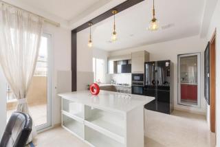 Skyline Haven by Red Olive - 4BHK - 30mins Airport - 6