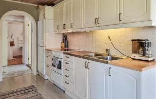 Awesome Home In Värnamo With Lake View - 4