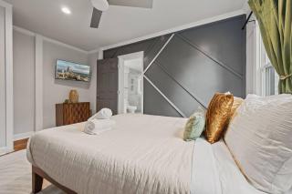 Bright 3BR Upstairs Unit - Summerhill - 5