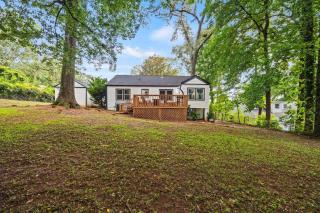 Bright 3BR Upstairs Unit - Summerhill - 6
