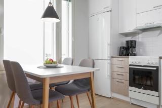 Northside Rovaniemi - city home with sauna & free parking - - 9