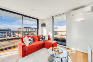 Luxury Penthouse Apartment in Central Milton Keynes with Free Parking, Balcony, Self Check-In, Fast WiFi and Sky TV by Yoko Property - Milton Keynes - 8